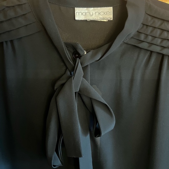 Elegant Vintage Sheer Bow Necked Blouse S-M - Picture 4 of 7